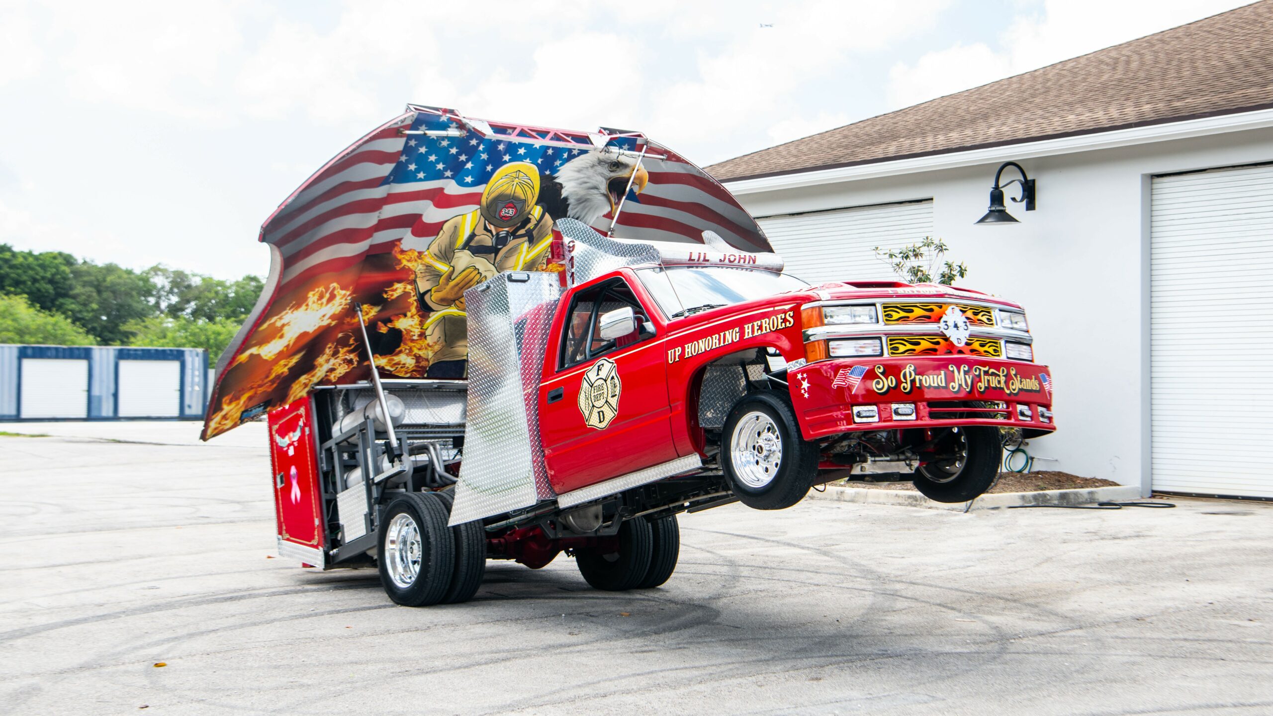 Custom-Built Fire Truck Donated to The Buoniconti Fund’s Darrell Gwynn Chapter