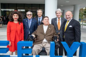 Christine E. Lynn, Dr. Barth Green, Dr. Dalton Dietrich, Marc Buoniconti, President Julio Frenk and Carlos Migoya
